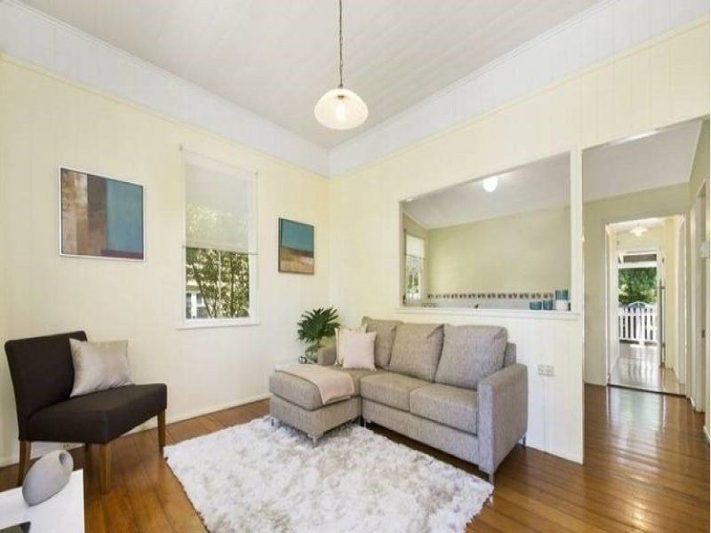 16 Argyle Street, Red Hill QLD 4059