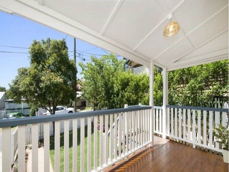 16 Argyle Street, Red Hill QLD 4059