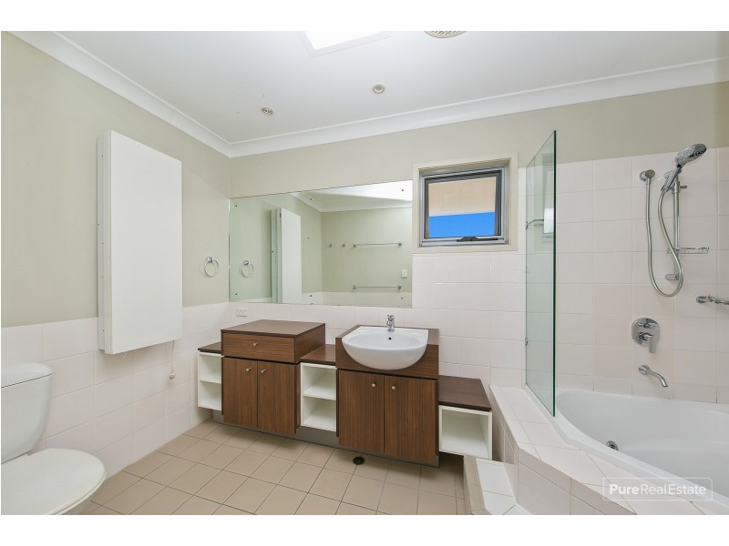 23 Blake Street, Wooloowin QLD 4030