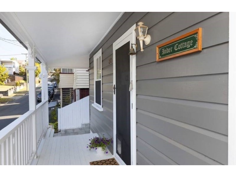 30 Federal Street, Red Hill QLD 4059