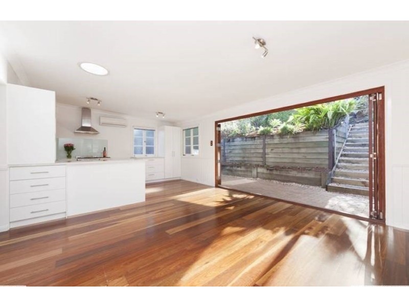 30 Federal Street, Red Hill QLD 4059