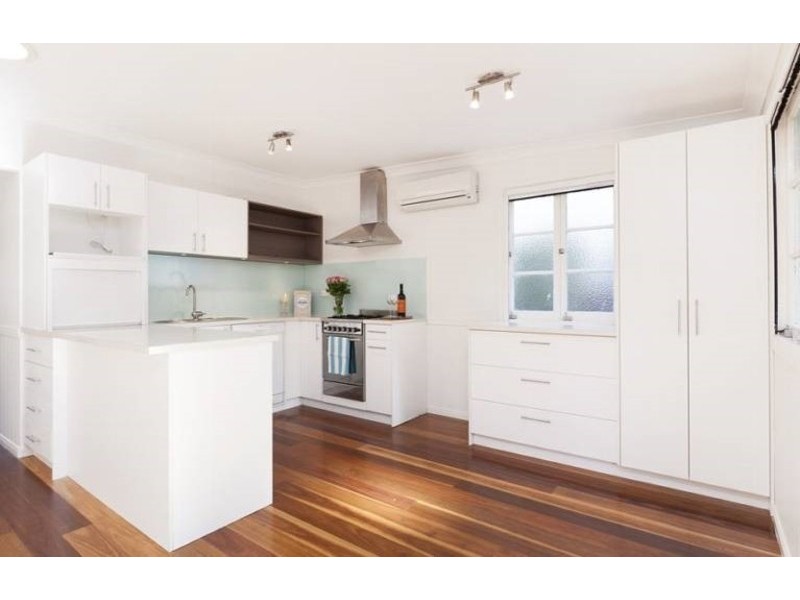 30 Federal Street, Red Hill QLD 4059