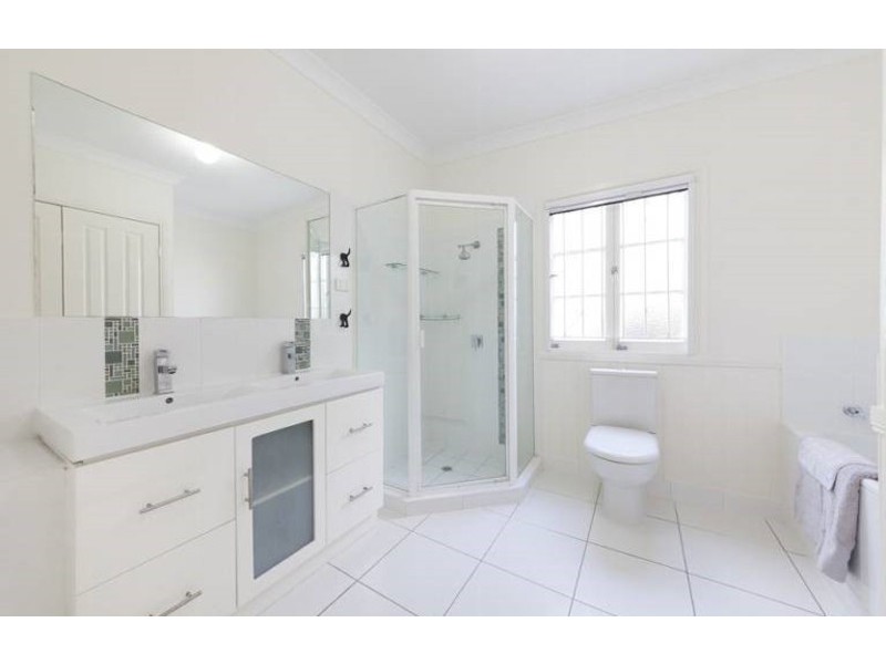 30 Federal Street, Red Hill QLD 4059