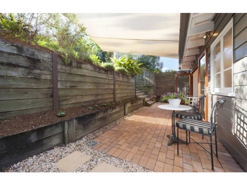 30 Federal Street, Red Hill QLD 4059