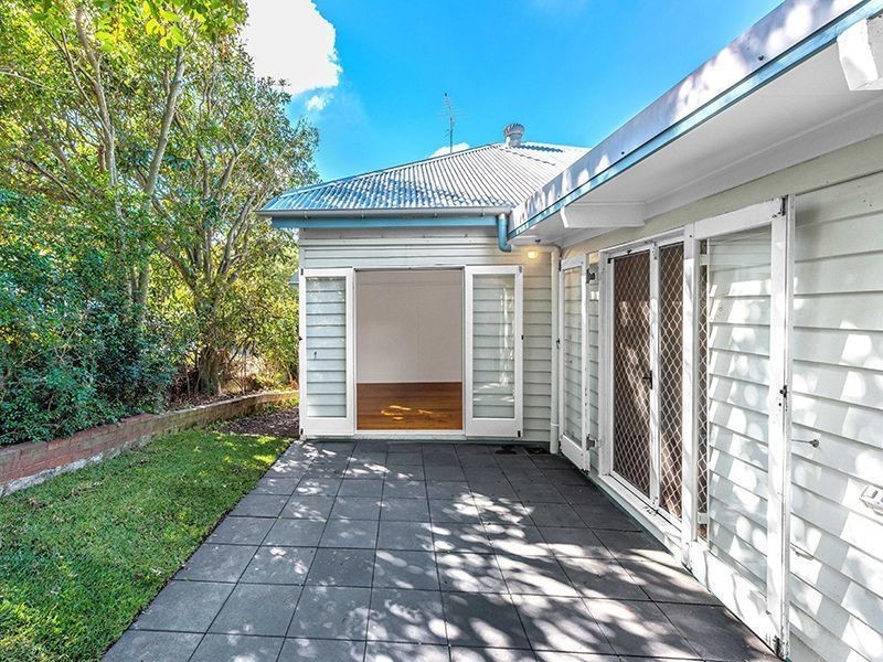9 White Street, Kelvin Grove QLD 4059