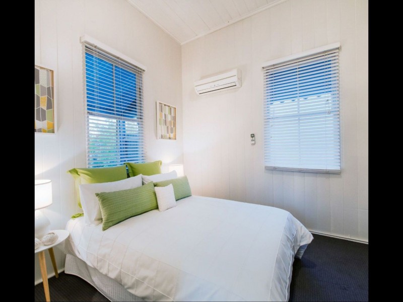 33 Annie Street, Windsor QLD 4030