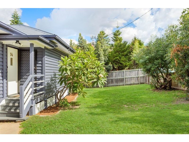 14 Law Street North, Redbank QLD 4301