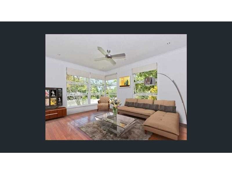 32 Gatwick Street, Stafford Heights QLD 4053