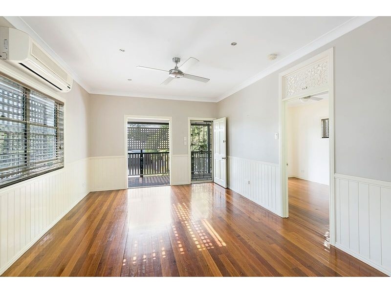 27 Asquith Street, Morningside QLD 4170