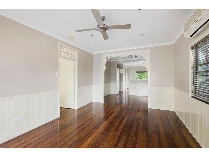 27 Asquith Street, Morningside QLD 4170