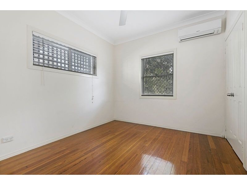 27 Asquith Street, Morningside QLD 4170