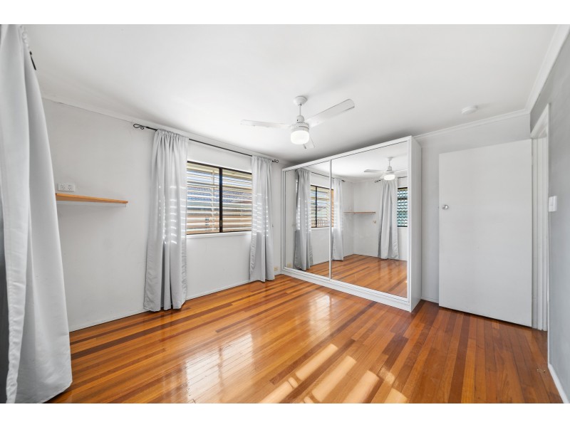 12 Fox Street, Strathpine QLD 4500