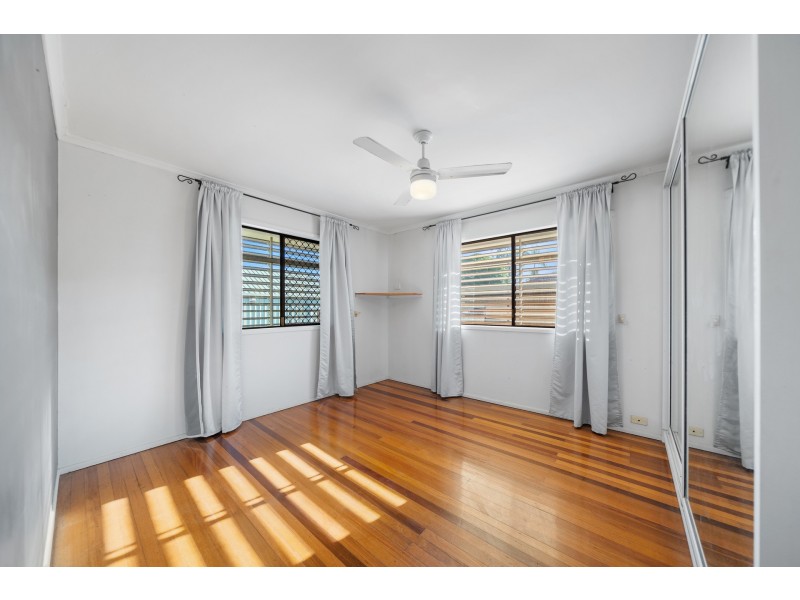 12 Fox Street, Strathpine QLD 4500