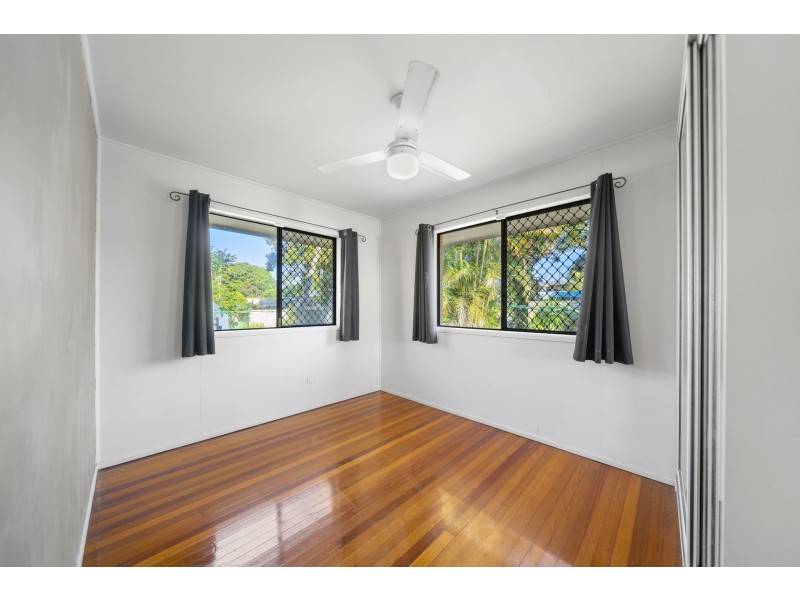 12 Fox Street, Strathpine QLD 4500