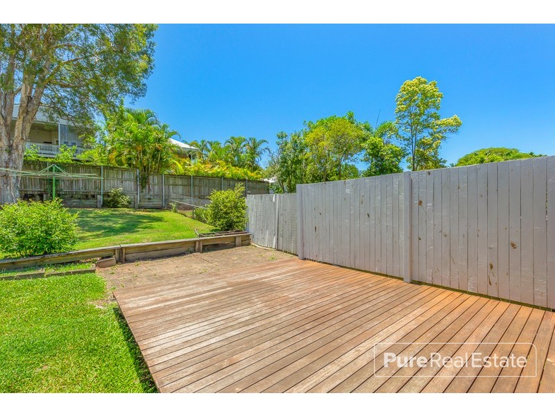 16 Overend Street, Norman Park QLD 4170