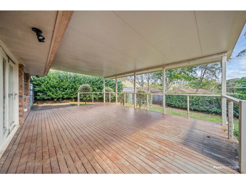 9 Malachite Street, Keperra QLD 4054