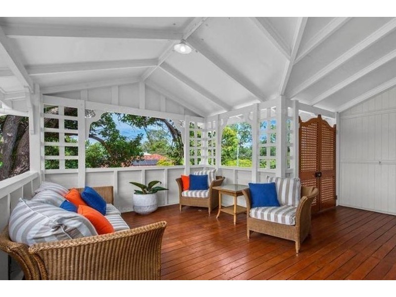 10 Dorrington Drive, Ashgrove QLD 4060