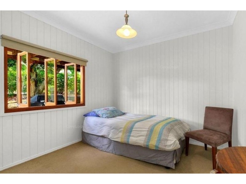 10 Dorrington Drive, Ashgrove QLD 4060