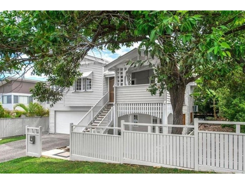 10 Dorrington Drive, Ashgrove QLD 4060