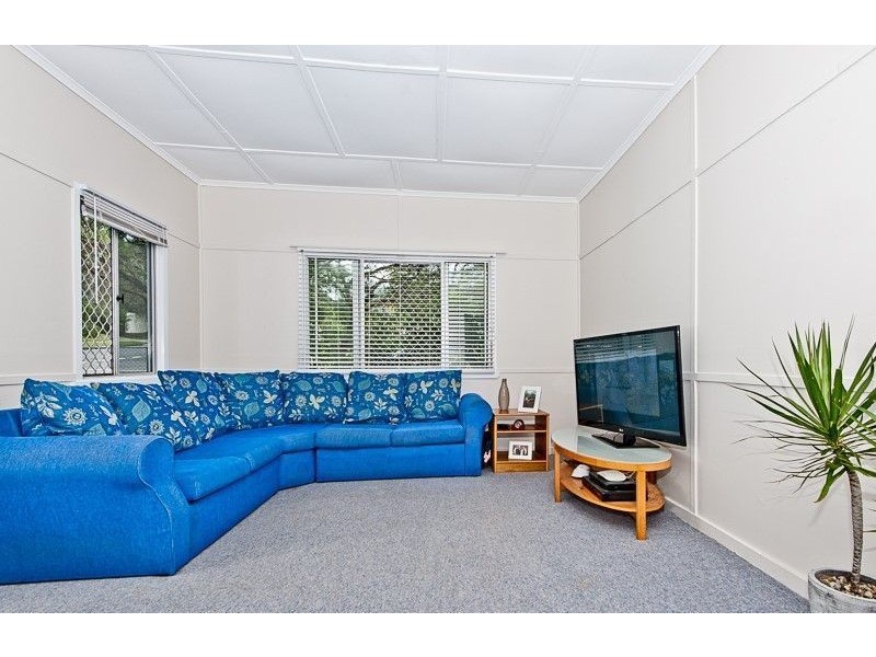 24 Castling St, Stafford QLD 4053