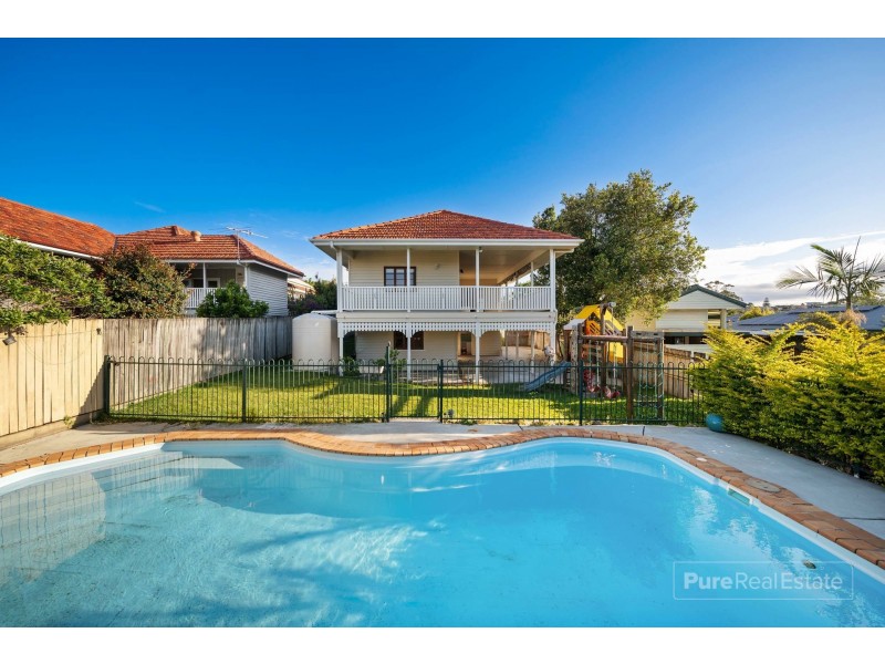 15 Chigwell Street, Wavell Heights QLD 4012