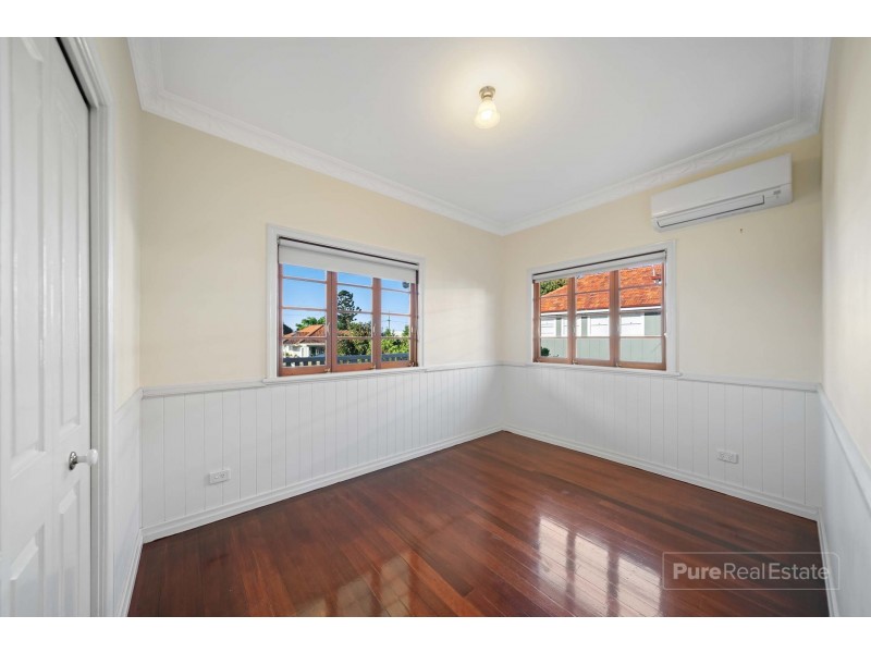 15 Chigwell Street, Wavell Heights QLD 4012