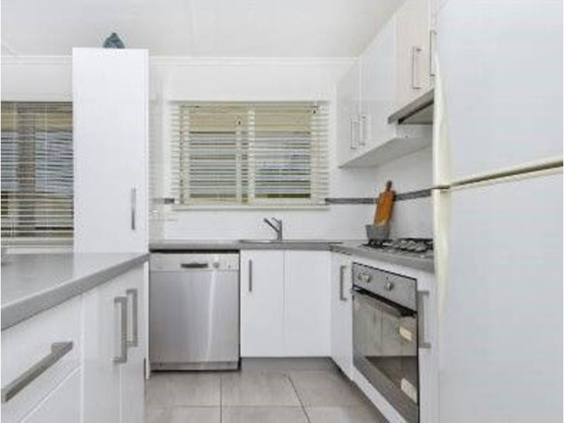 14 Normanton Street, Stafford Heights QLD 4053