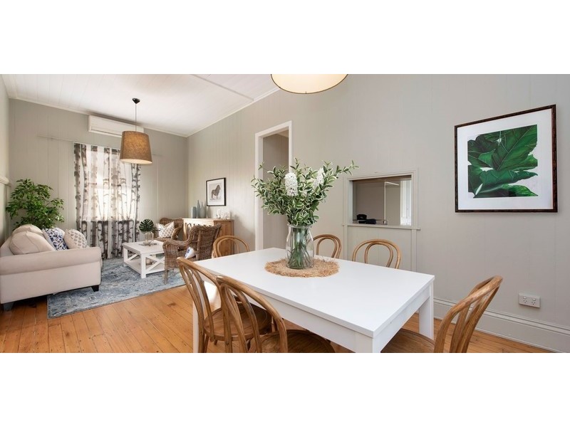 6 Susan Street, Greenslopes QLD 4120