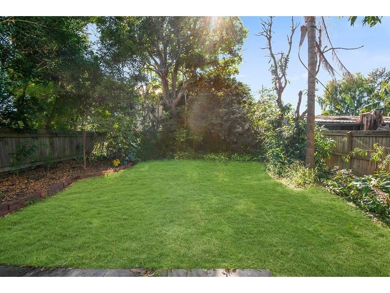 28 Leonard Street, Woolloongabba QLD 4102