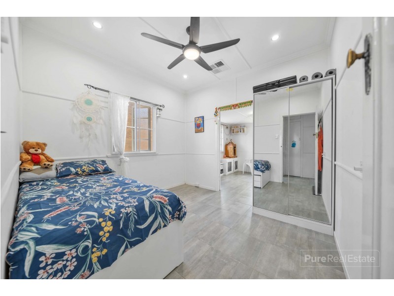 272 South Pine Road, Enoggera QLD 4051