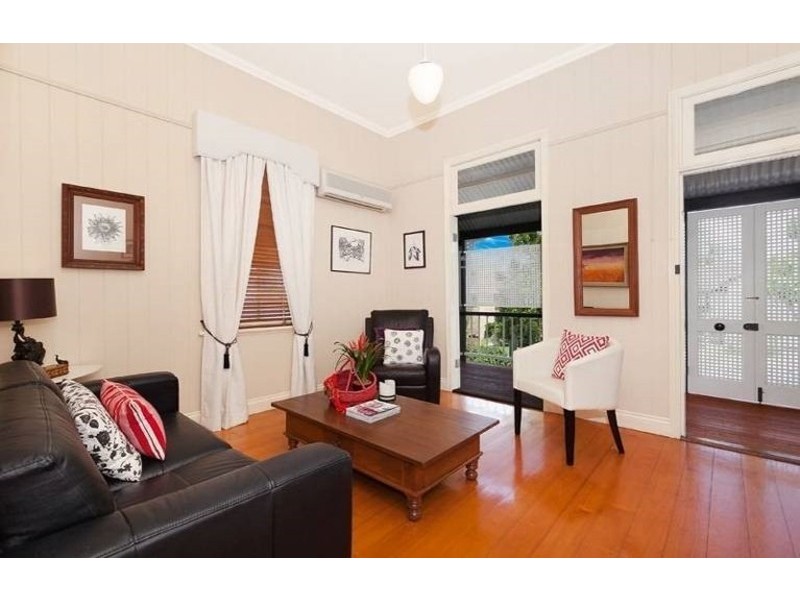 32 Fosbery Street, Windsor QLD 4030