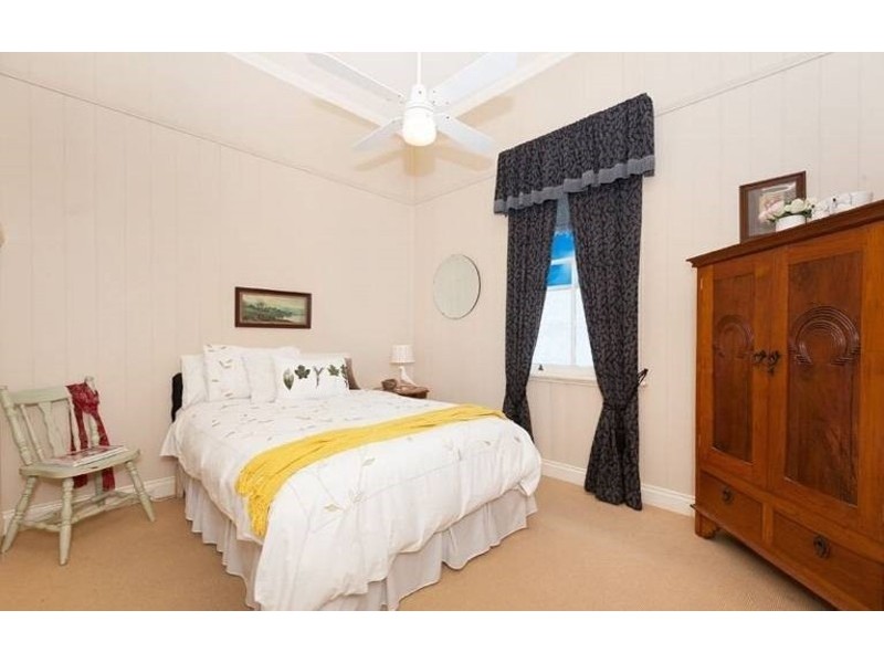 32 Fosbery Street, Windsor QLD 4030