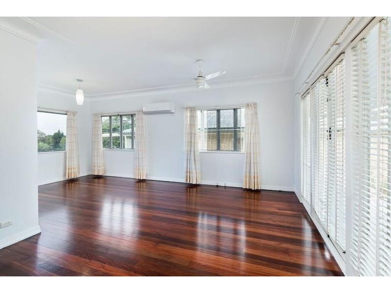 65 Pangeza Street, Stafford Heights QLD 4053