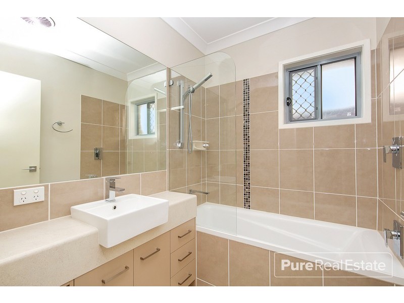 27 Windjana Crescent, Fitzgibbon QLD 4018