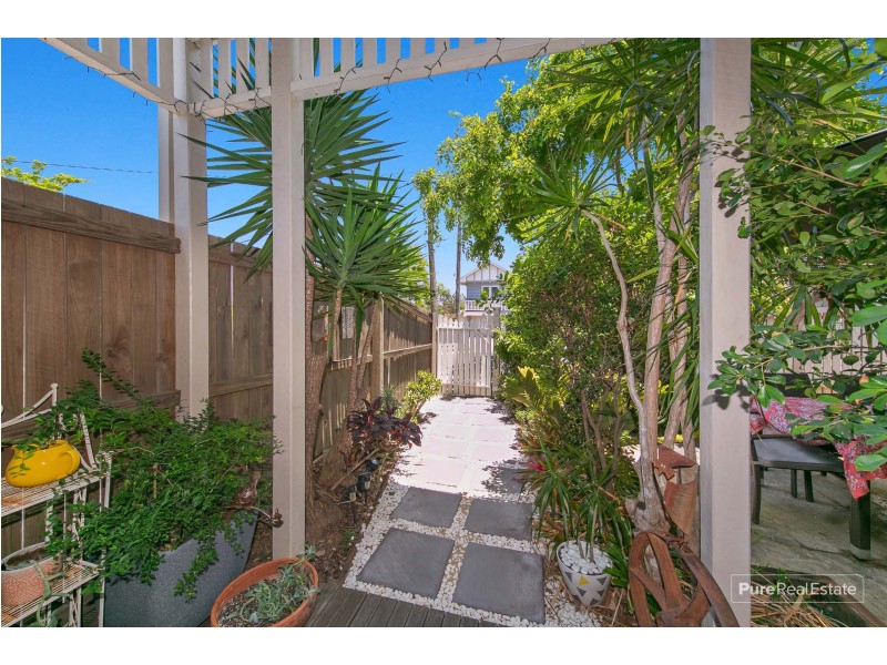 2/116 Stephens Street, Morningside QLD 4170