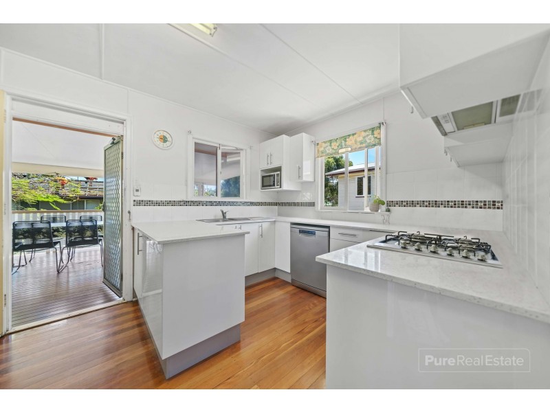 11 Cross Street, Mitchelton QLD 4053