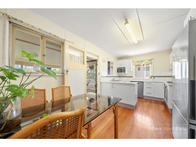 11 Cross Street, Mitchelton QLD 4053