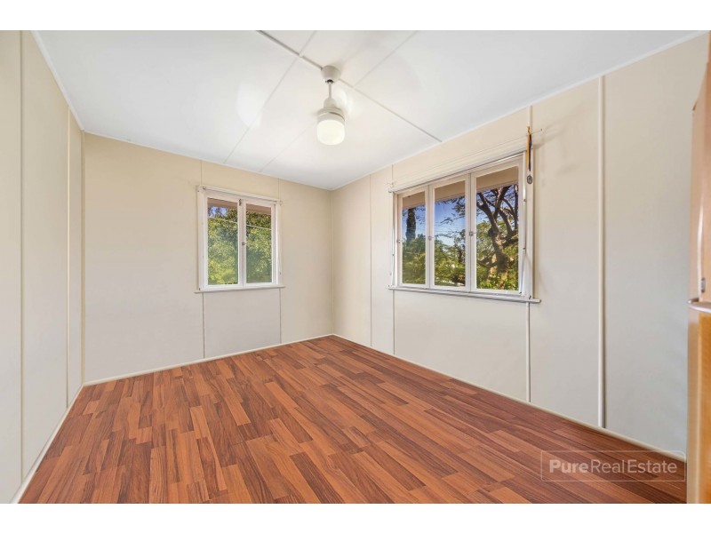 11 Cross Street, Mitchelton QLD 4053