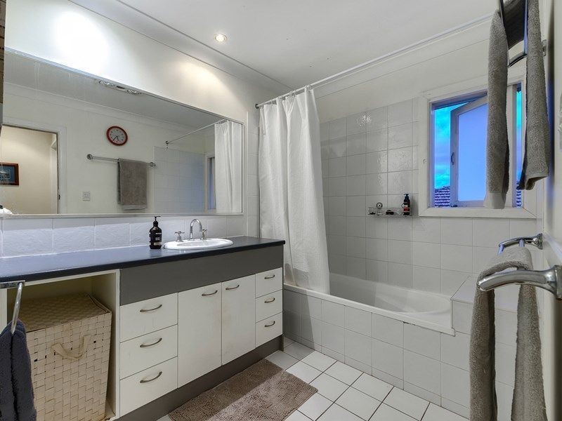 76 Minimine Street, Stafford QLD 4053