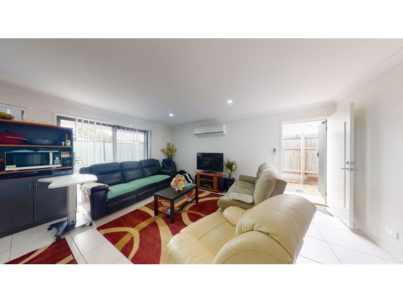 2/16 Weston Court, Bellbird Park QLD 4300