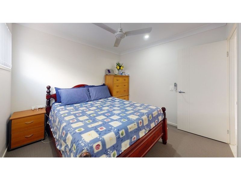 2/16 Weston Court, Bellbird Park QLD 4300