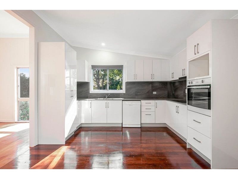 28 Leonard Street, Woolloongabba QLD 4102