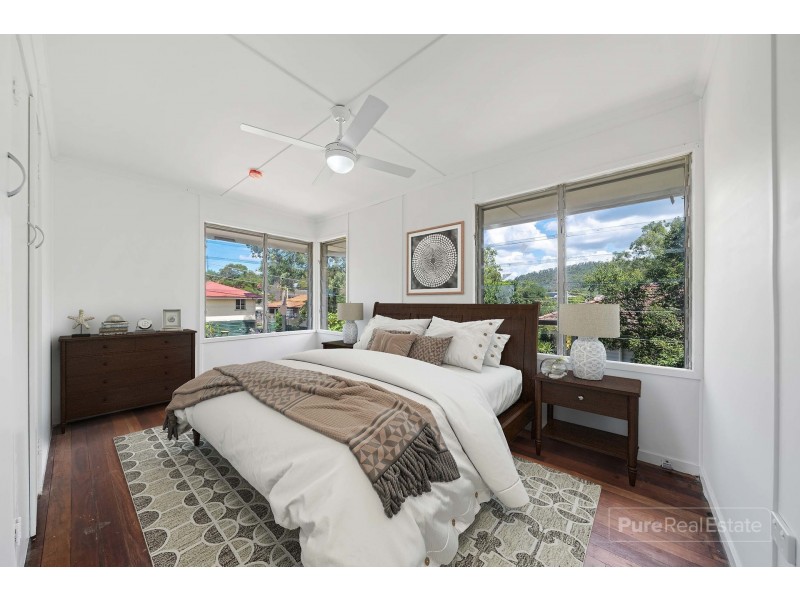 15 Camoola Street, Keperra QLD 4054