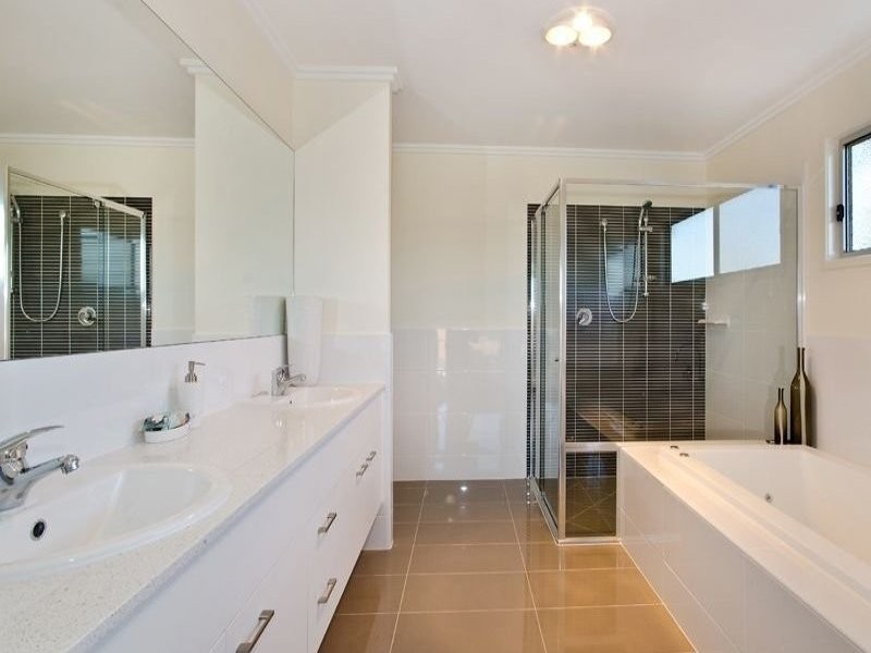 4A Crofton Street, Geebung QLD 4034