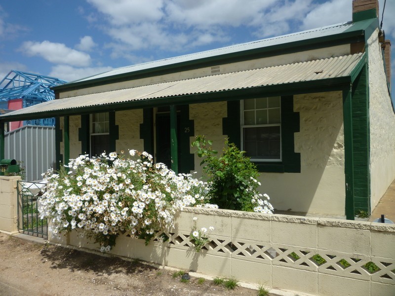 25 Panter Street, Willaston SA 5118