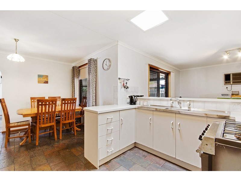 30 Rau Avenue, Evanston SA 5116