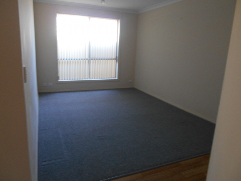 37 Palamountain Drive, Evanston Park SA 5116