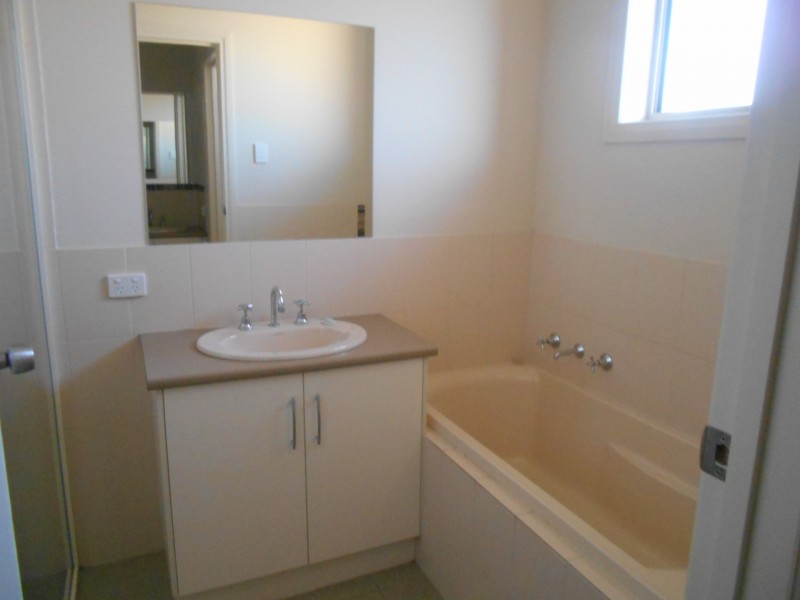 37 Palamountain Drive, Evanston Park SA 5116