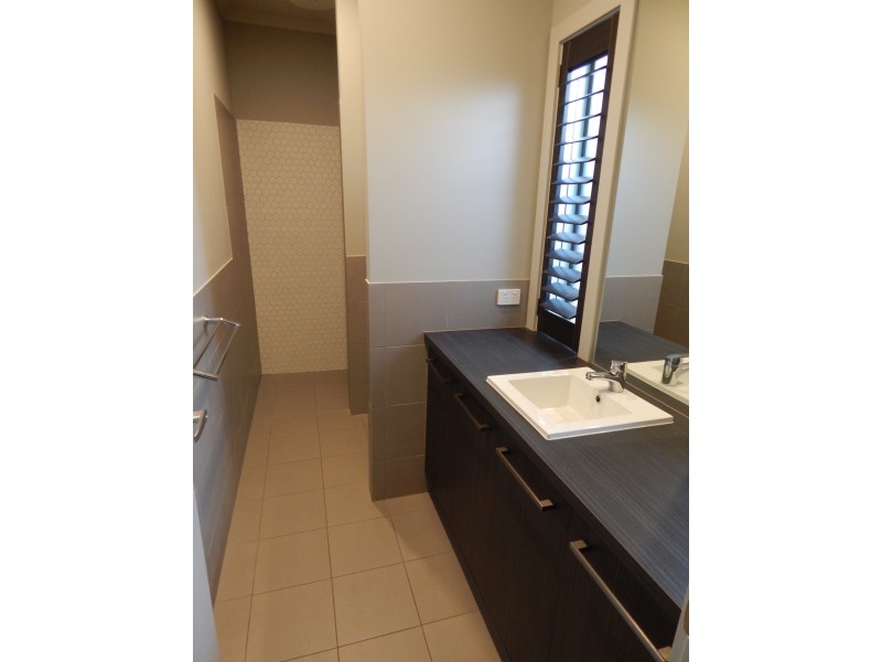 10 Isaacs Way, Evanston South SA 5116