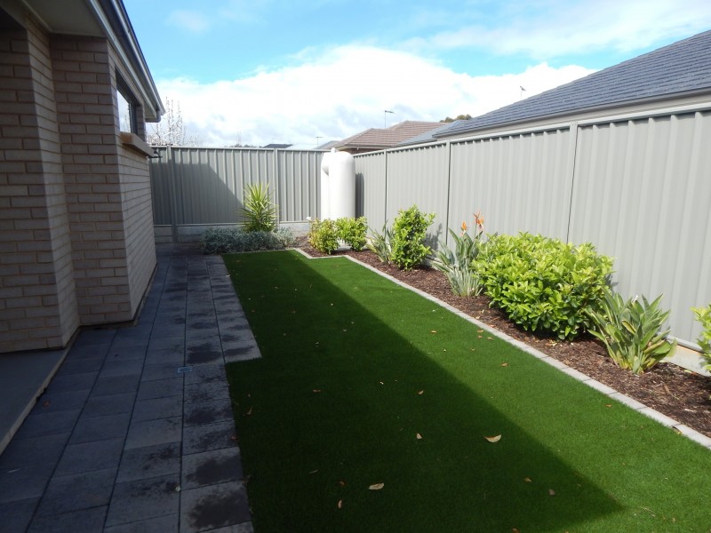 10 Isaacs Way, Evanston South SA 5116